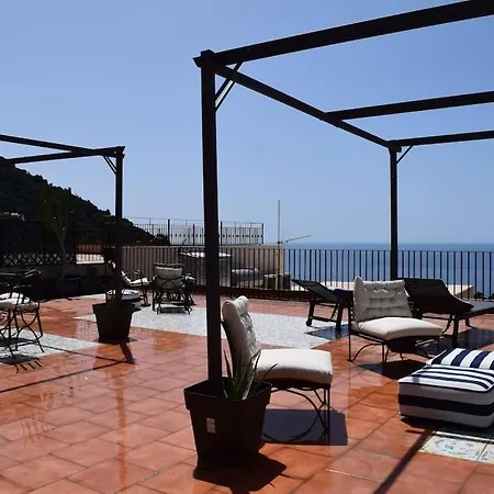 Hébergement de vacances Casa Vera, *